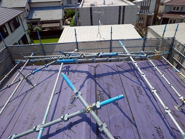 防水シート施工後の屋根